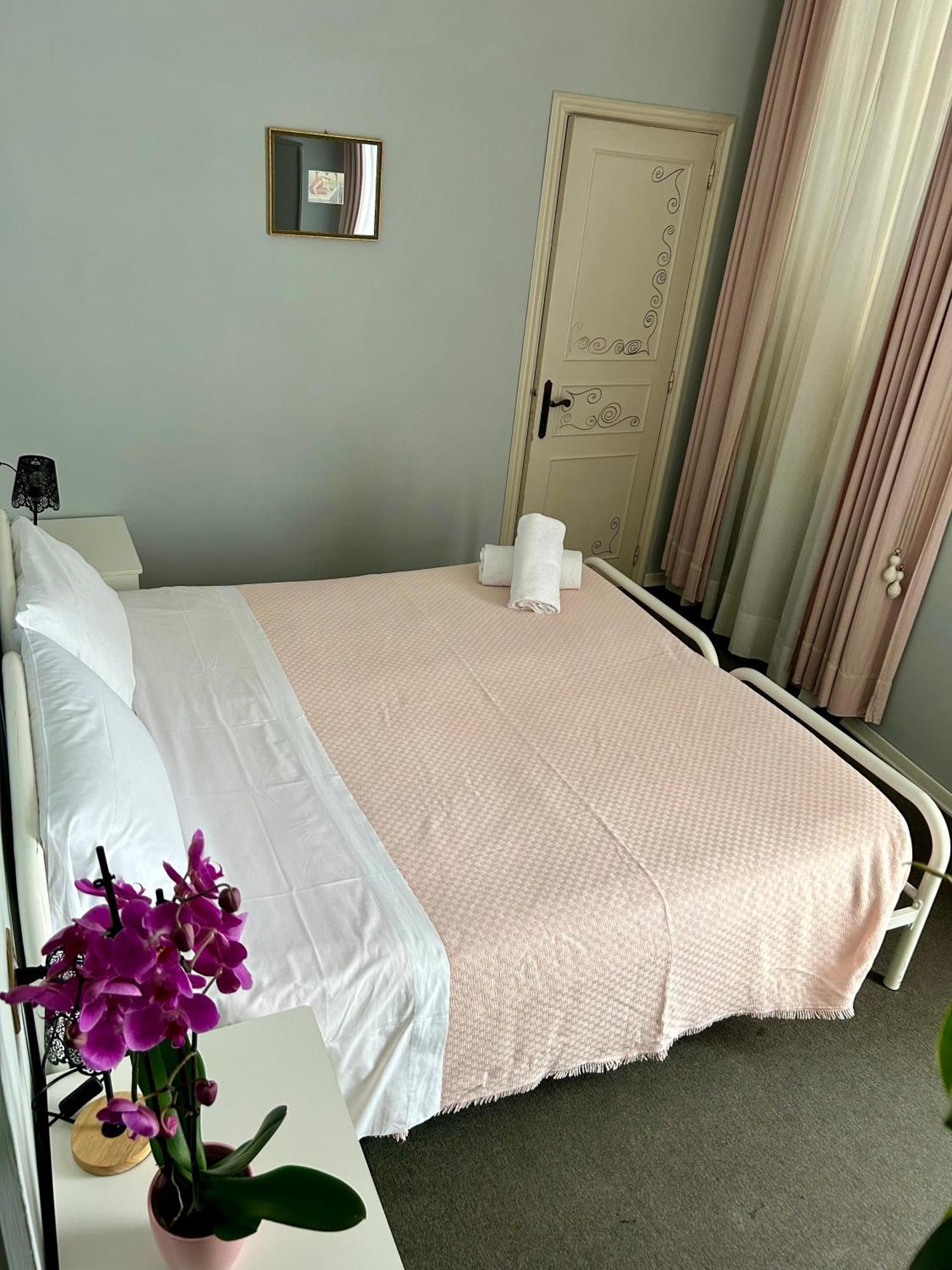 Hotel La Loggia Мателика Екстериор снимка